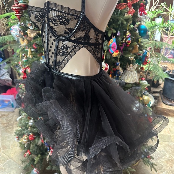 Victoria's Secret Black Lace and Mesh Chemise - Picture 2 of 6